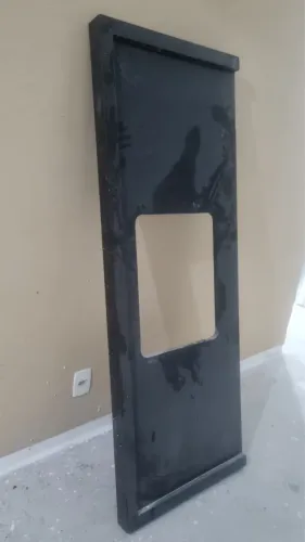 Bancada de granito preto para banheiro 161x60 com frontal