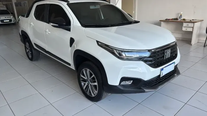 Fiat Strada Volcano 1.3 Flex 8V CD 2026