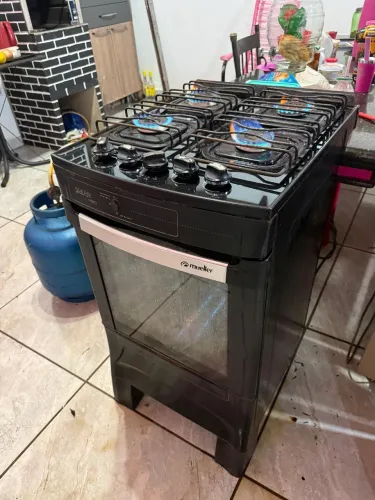 Fogão trampo de vidro entrego ?