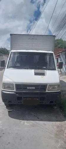 Caminhão 2005 35/10 dally 90.000 mil