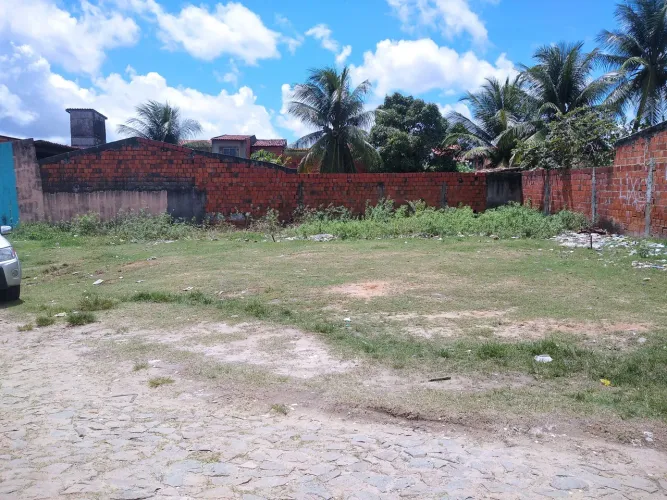 Vendo um terreno,  ótimo pra construir,  280 metros.