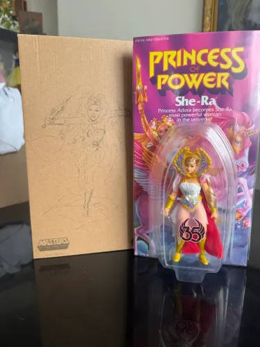She-ra Origins  exclusiva 35th Mattel 