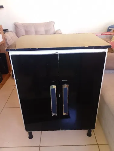 ARMÁRIO COMPACTO COZINHA