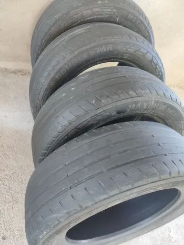 Pneus 185/60 R15 Usados, Não são remodulados.