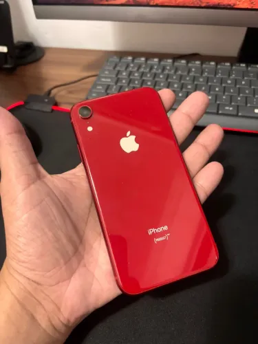 iPhone XR Red