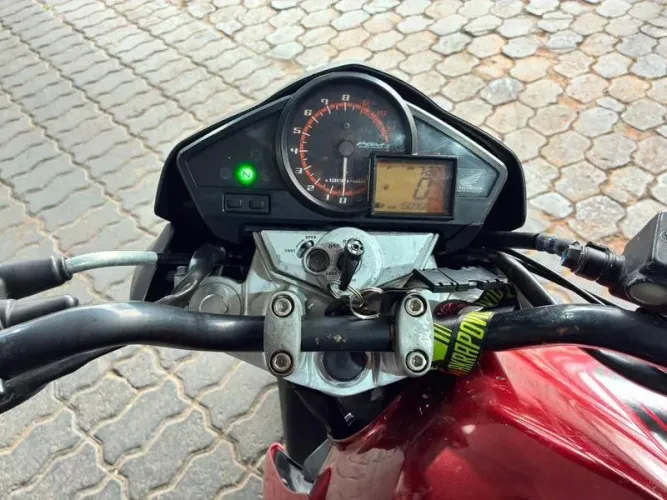 HONDA CB 300 R 2013
