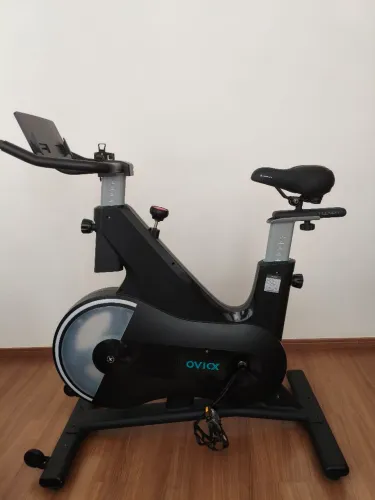 Bicicleta Ovicx Q210 Spinning Bluetooth Preto 150kg