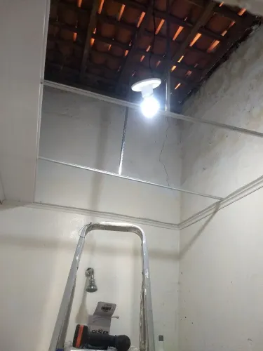 Montador de PVC. e encanador No precinho é só ligar
