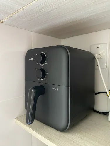 Air fryer Midea 4L nova