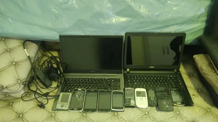 Notebooks & Celulares Antigos