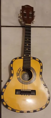cavaquinho acústico inicialmente