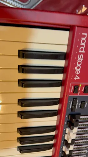 Nord Stage 4
