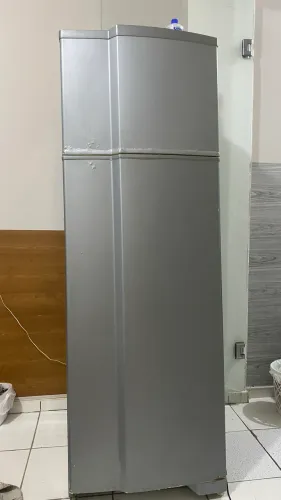 GELADEIRA 
