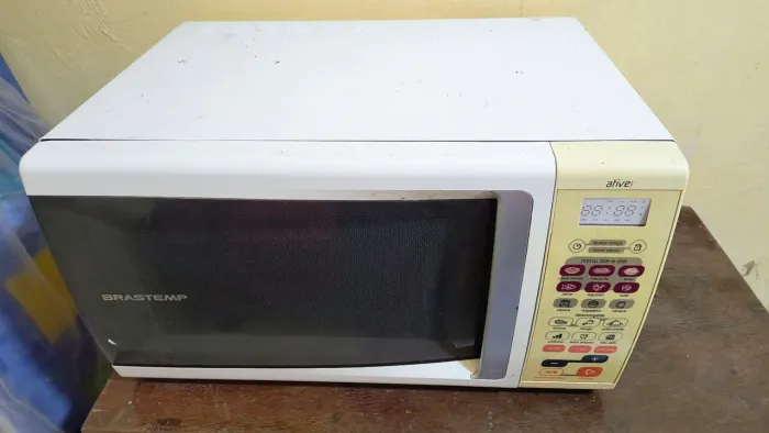 Vendo forno de microondas marcar Brastemp 