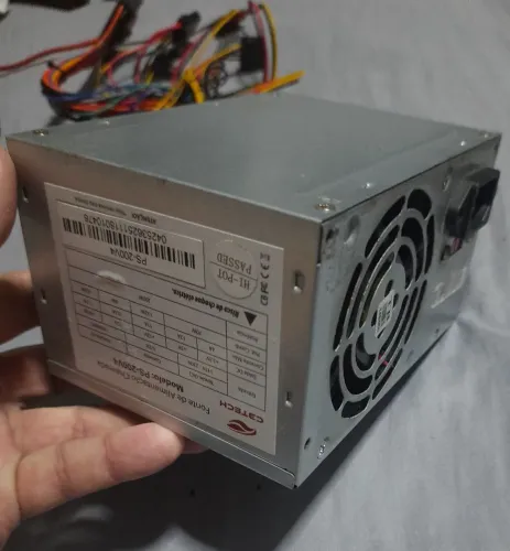 Fonte atx para PCs basicos ou de escritório, em Brotas. 200 watts.