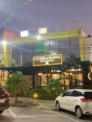 Sala Comercial Duplex com excelente localização em Ponta Negra