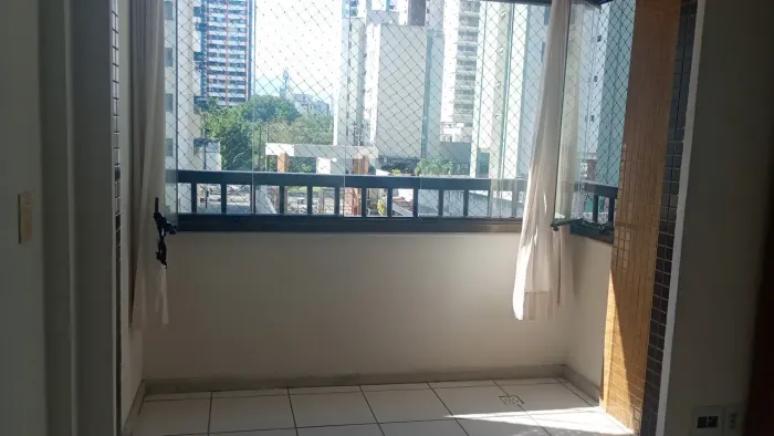 Apartamento 01 Quarto, Caminho das Árvores , 01 Garagem .