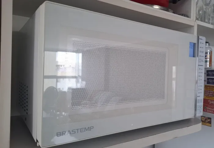 Micro-ondas Brastemp 32L BMS45CBANA - Muito Conservado!