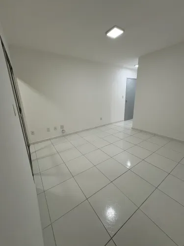 ALUGA-SE APARTAMENTO CONS. RESERVA SANTA LÚCIA