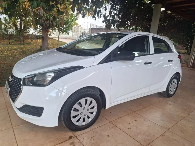 Hyundai HB20 Unique 1.0 Flex 12V Mec. 2019
