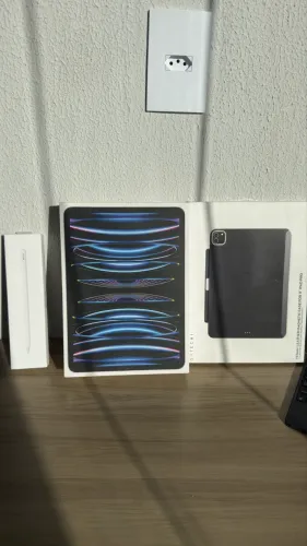 iPad M2 pro + Magic Keyboard + Apple Pencil