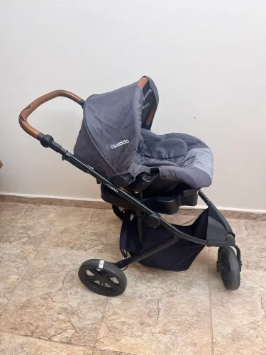 Carrinho Kiddo Completo (Moisés + Bebê-Conforto + Base) - Ótimo Estado