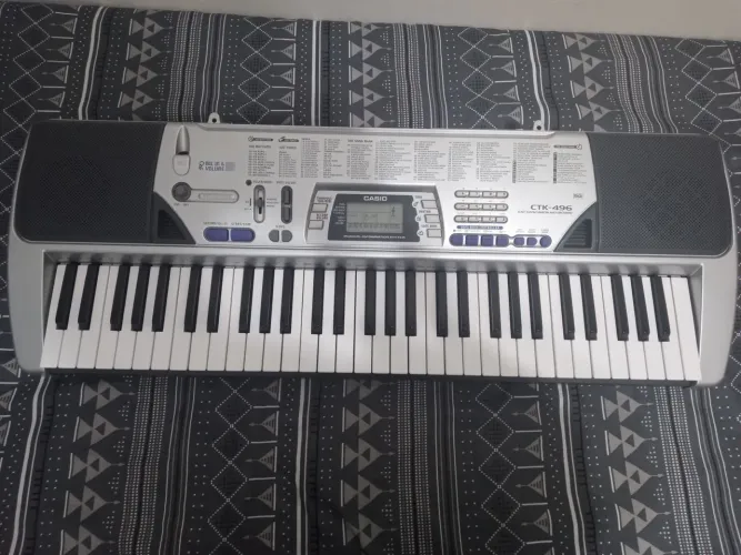 Teclado Músical Casio