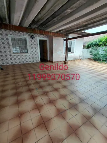 CASA TERREÁ COM 3 QUARTOS 3 VAGAS QUINTAL GRANDE, EDICULA FÁCIL ACESSO AO METRO ACEITA PET
