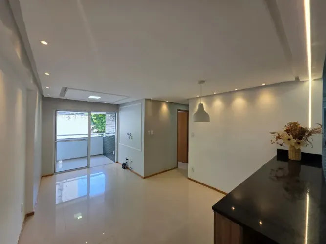 Apartamento De 2 Quartos Em 63M² E 2 Vagas De Garagem No Candeal. V48OCJ