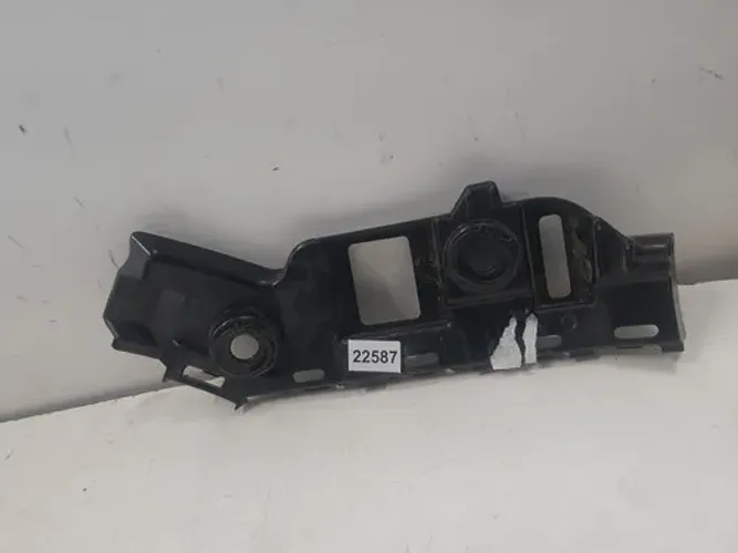 Guia Do Parachoque Ttraseiro Volkswagen Polo Original 22587
