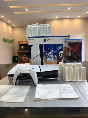 PS5 slim c/ leitor + 1 Jogo _ Aceito trocas / Parcelo