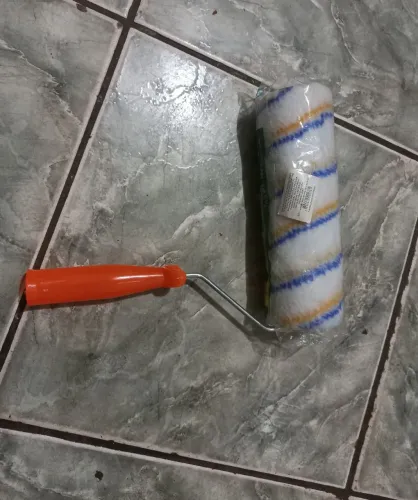 Vendo um Rolo de pintura