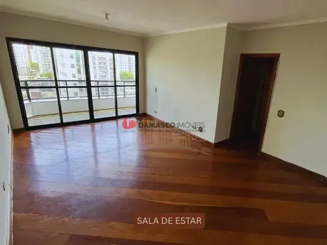 Apartamento em Baeta Neves
