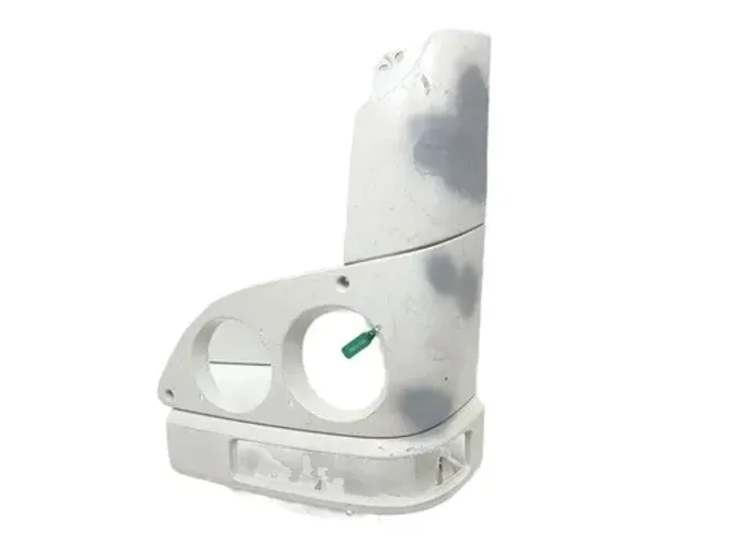 Moldura Do Farol Mercedes Accelo Sem Defletor Esquerdo