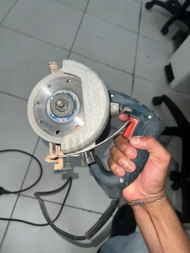 Serra BOSCH PROFISSIONAL GDC 150