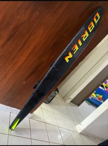 Esqui aquático slalom O?Brien competition