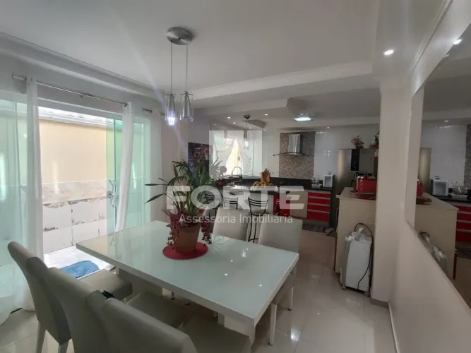 LINDO SOBRADO A VENDA NO CONDOMÍNIO RUBI
