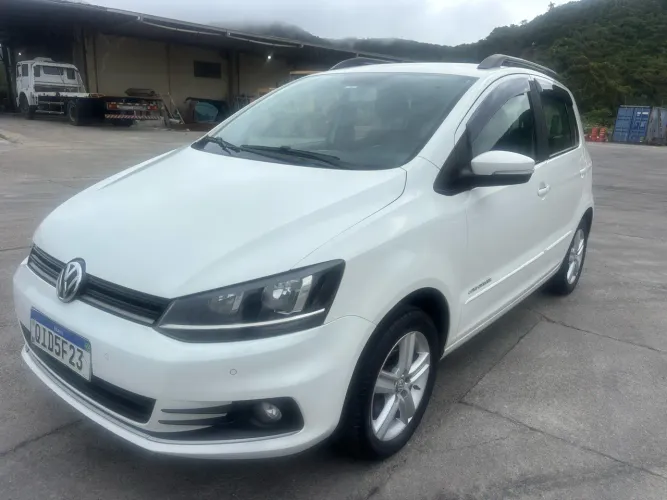 Volkswagen Fox Comfortline 1.6 Flex 8V 5P 2016
