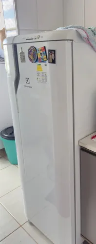 Vendo geladeira por motivos de mudança