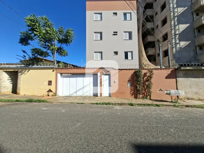 Apartamento para locação no bairro Santa Mônica