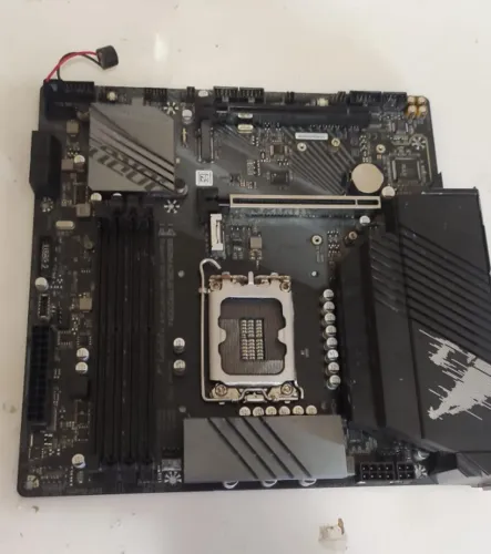 Placa Mãe Gigabyte B660M Aorus PRO LGA 1700 DDR4