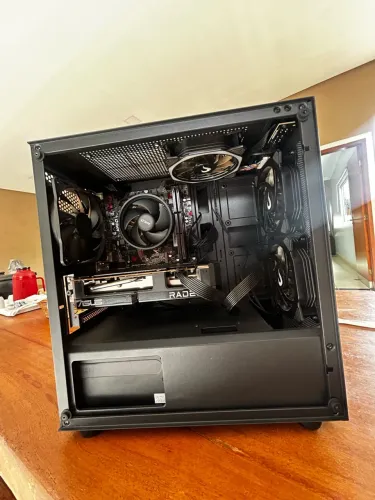 PC GAMER Ryzen 4600g + Rx 7600 + 16ram + 480sdd sata