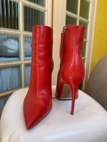 bota da Schutz