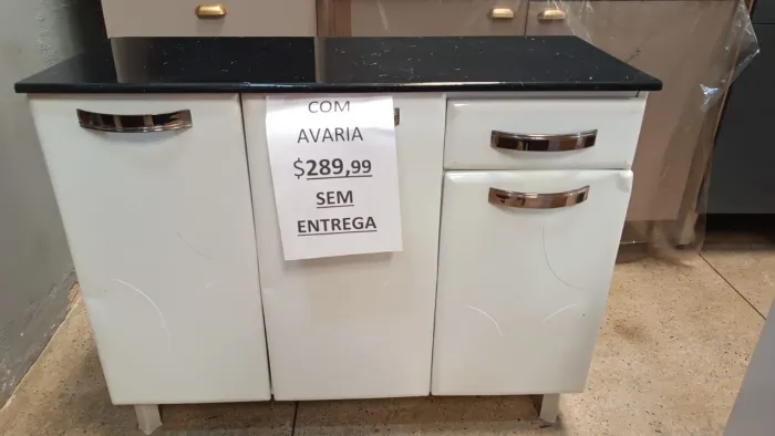 Balcão de aço c/ avaria