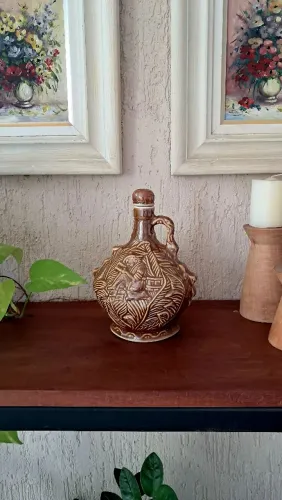 Garrafa de cerâmica antiga!