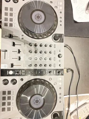 controladora DJ profissional
