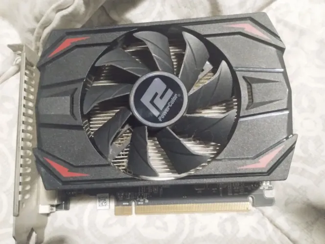 Placa de vídeo powercolor RX 550 4gb