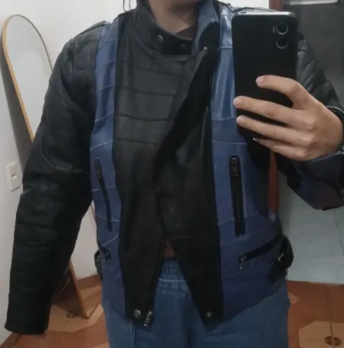 Jaqueta Couro Tina Brunelli com detalhes Azul
