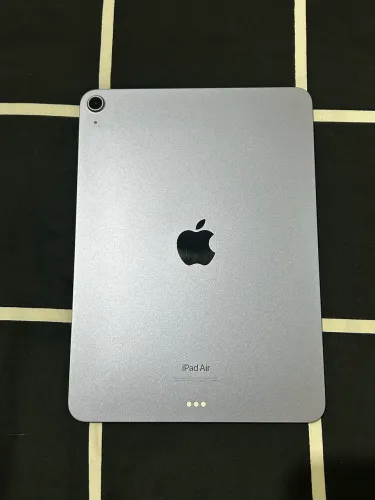 iPad Air 5 64GB Roxo