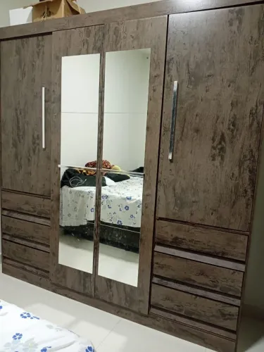 Guarda roupa casal 6 portas